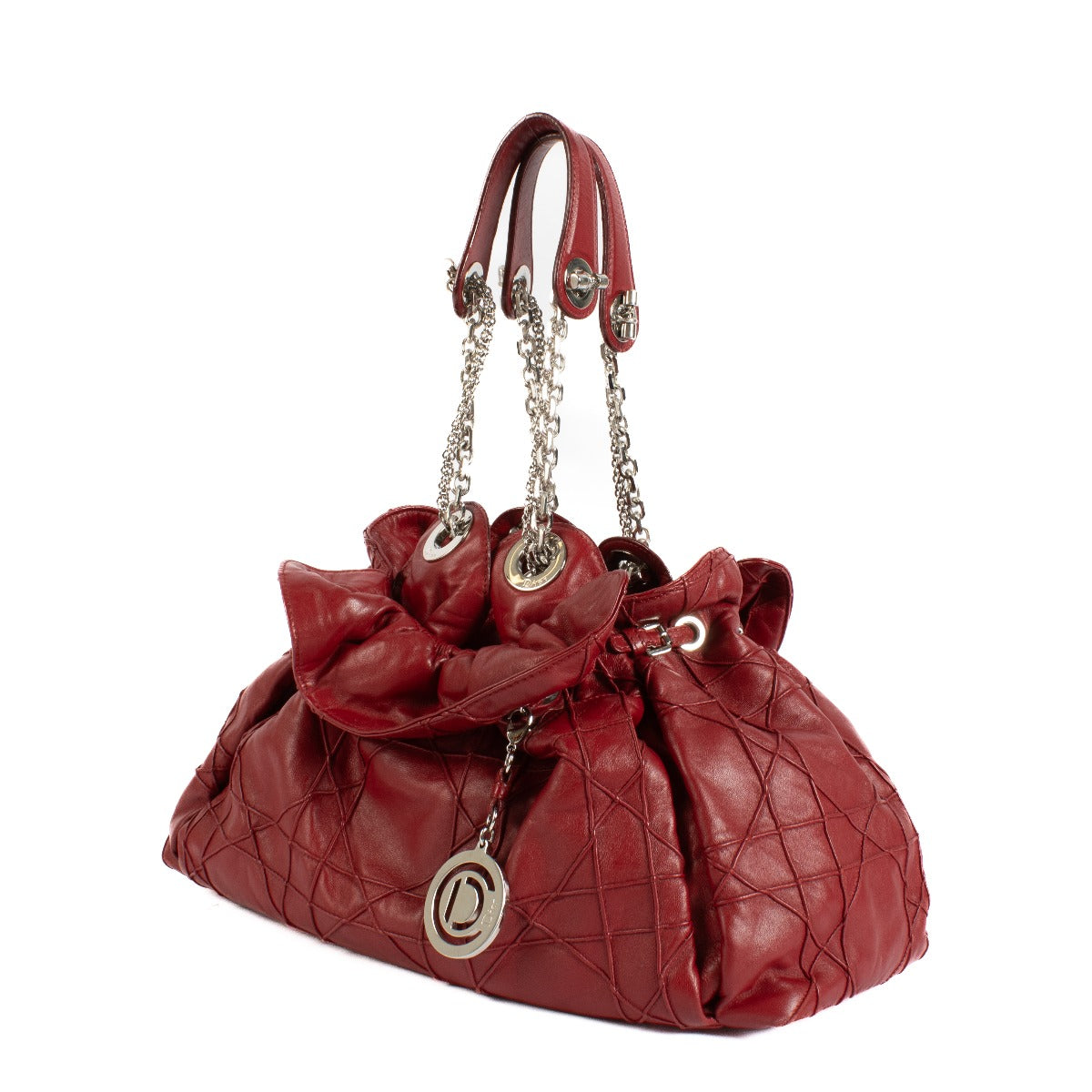 Shop safe online at Labellov in Antwerp, Brussels and Knokke this 100% authentic second hand Christian Dior Burgundy Le Trente Bag