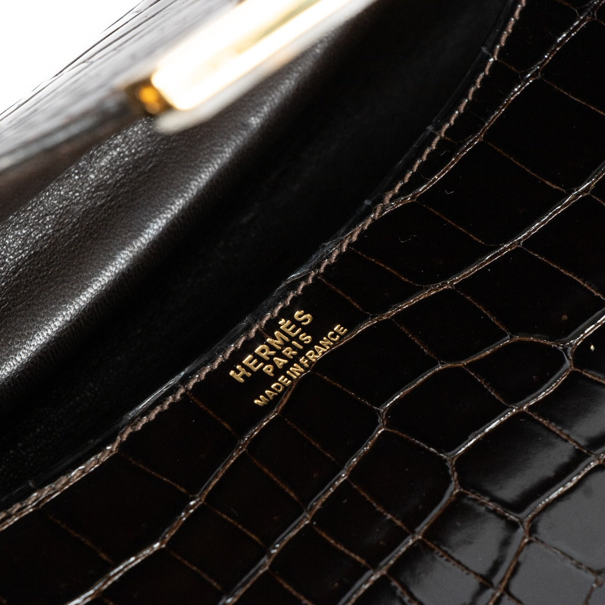 Hermès Constance 23 Bruin Porosus Krokodil GHW