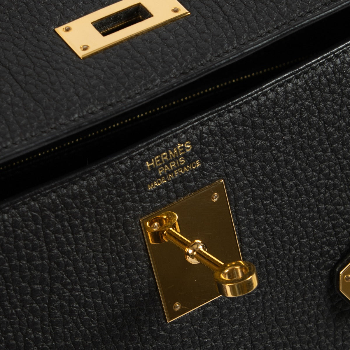 Hermès Kelly 32 Black Taurillon Clemence GHW