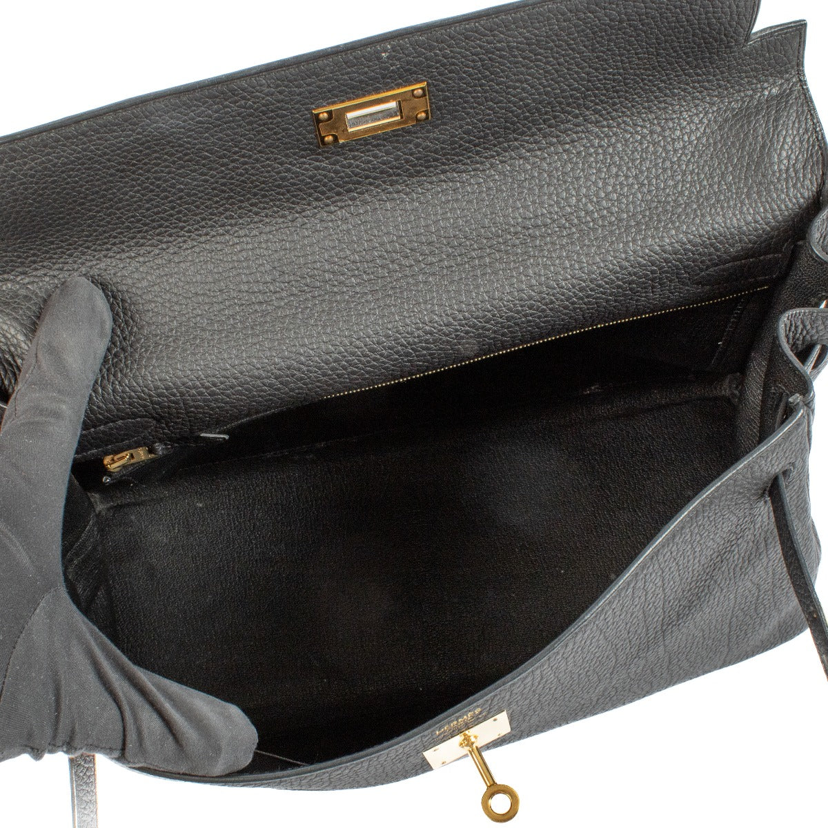 Hermès Kelly 32 Black Taurillon Clemence GHW