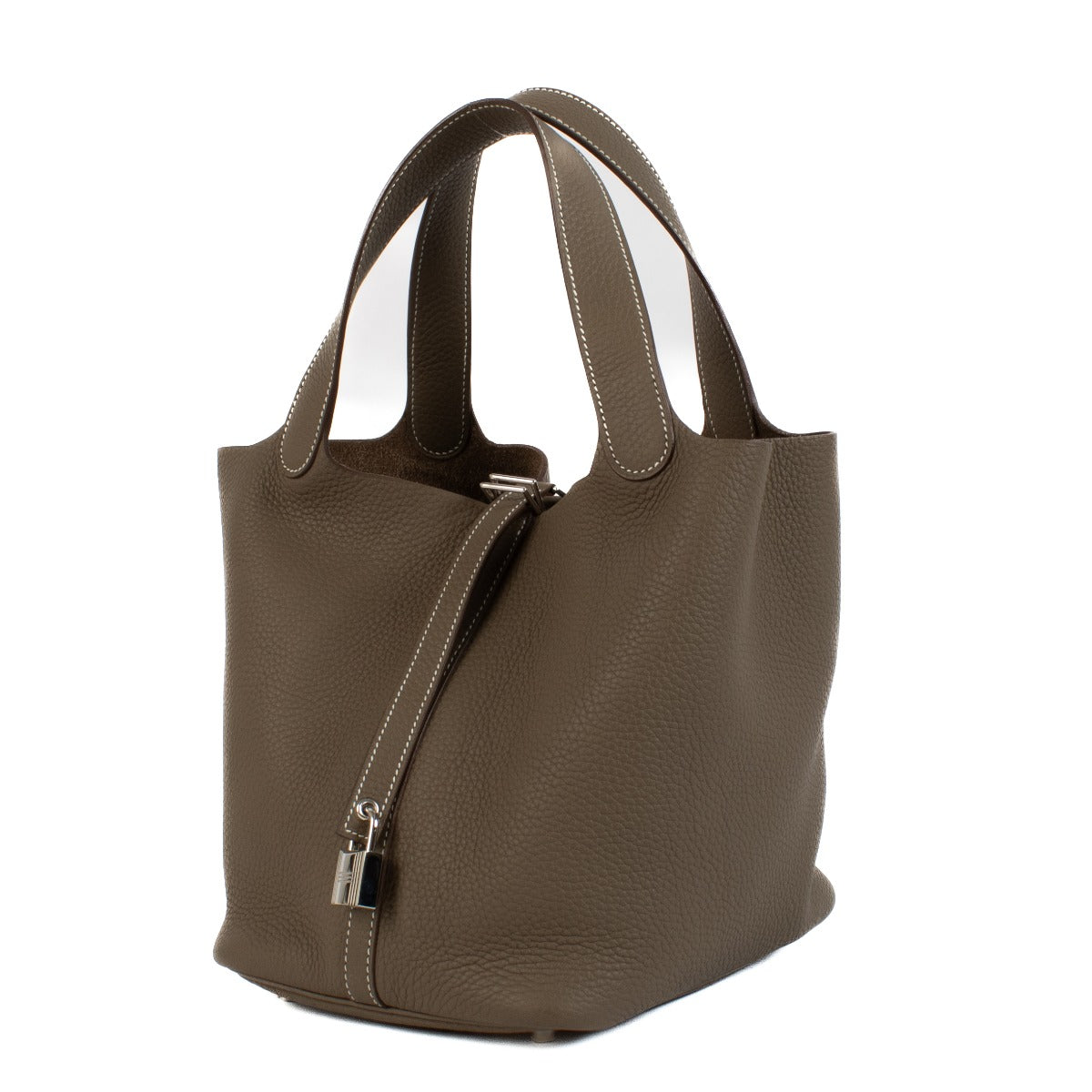 Shop safe online at Labellov in Antwerp, Brussels and Knokke this 100% authentic second hand Hermès Etoupe Clémence Leather Picotin Lock 18 MM Hand Bag