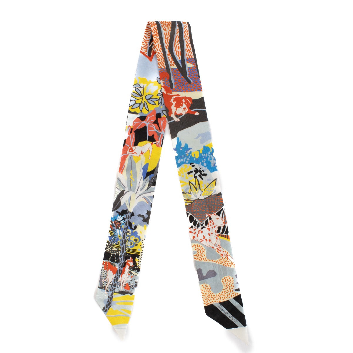 Shop safe online at Labellov in Antwerp, Brussels and Knokke this 100% authentic second hand Hermès Multicolor En Liberte Silk Twilly