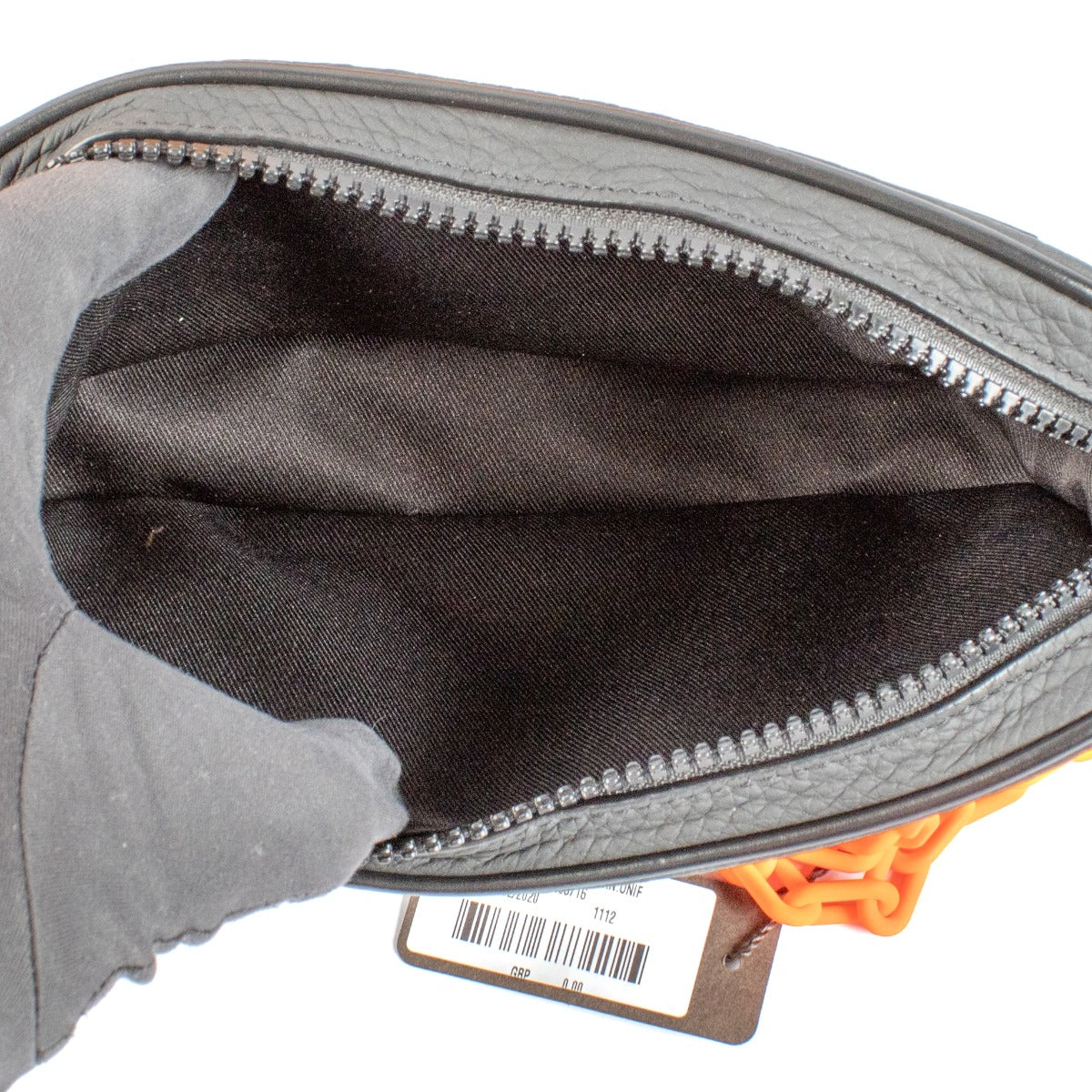 Louis Vuitton Zwarte Taurillon Pochette Volga PM Riemtas