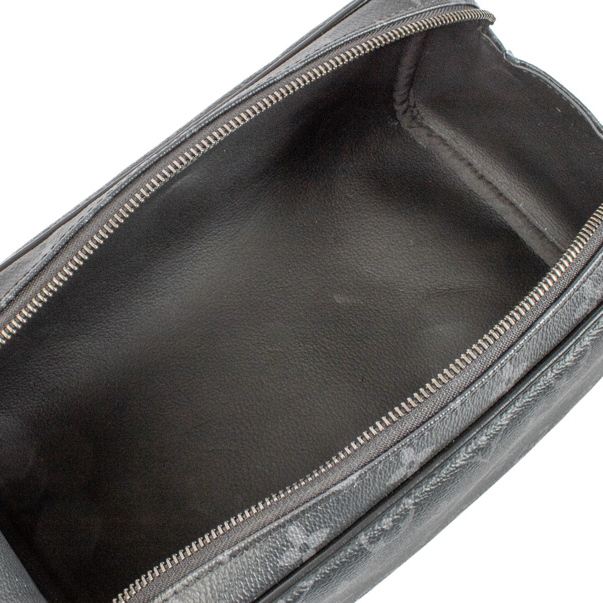 shop 100% authentic second hand Louis Vuitton Damier Graphite Dopp Kit on Labellov.com