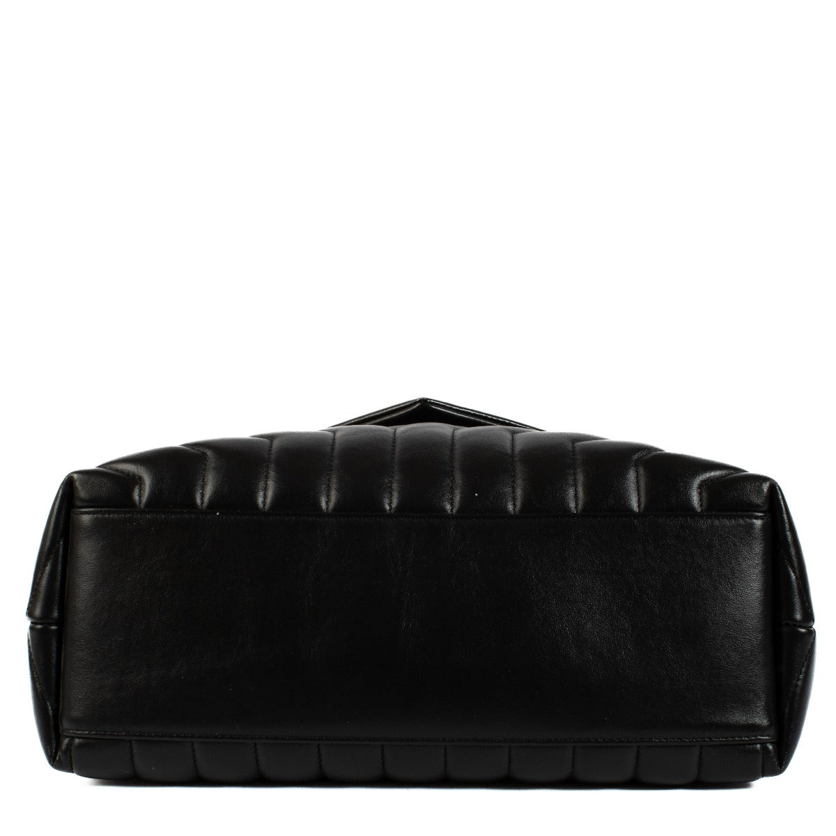 Shop safe online at Labellov in Antwerp, Brussels and Knokke this 100% authentic second hand Saint Laurent Black Loulou Medium Shoulder Bag