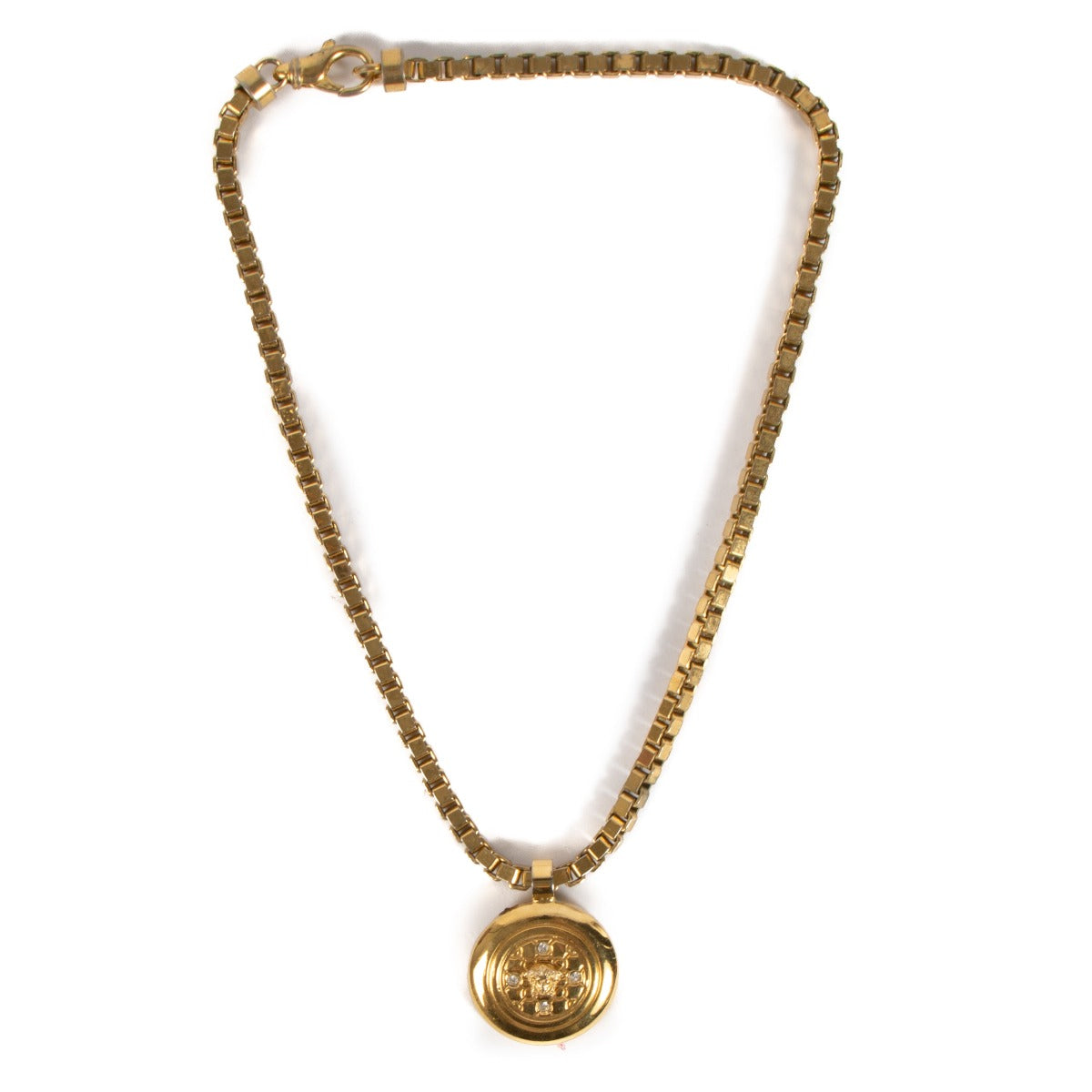 Shop safe online at Labellov in Antwerp, Brussels and Knokke this 100% authentic second hand Versace Gold Medusa Necklace