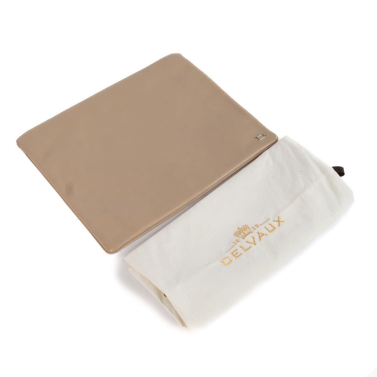 Shop now your favourite 100% authentic Delvaux Clutch at Labellov.