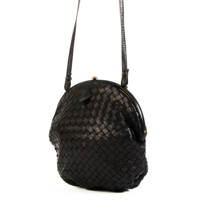 Shop 100% authentic second-hand Bottega Veneta Black Crossbody on Labellov.com