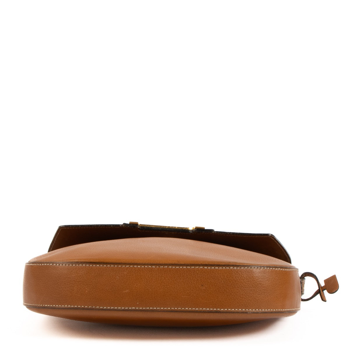 Shop 100% authentic second-hand Delvaux Camel Deluré Crossbody on Labellov.com