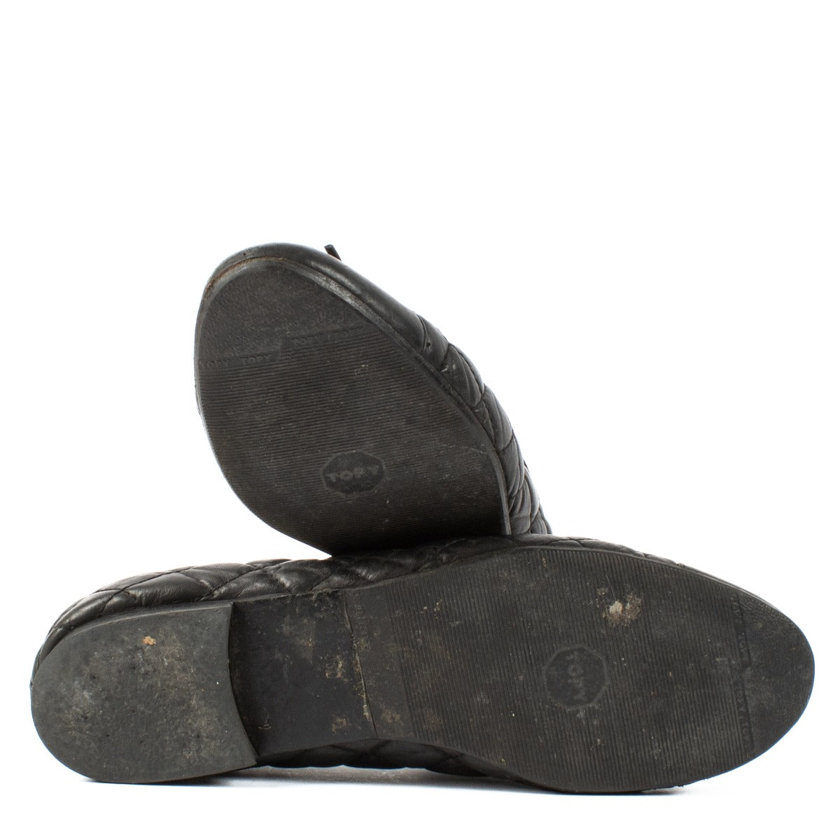 Shop safe online at Labellov in Antwerp, Brussels and Knokke this 100% authentic second hand Chanel Black CC Bow Ballerinas - Size 38