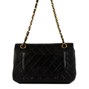 Shop safe online at Labellov in Antwerp, Brussels and Knokke this 100% authentic second hand Chanel Black Lambskin Vintage Small Classic Flap Bag