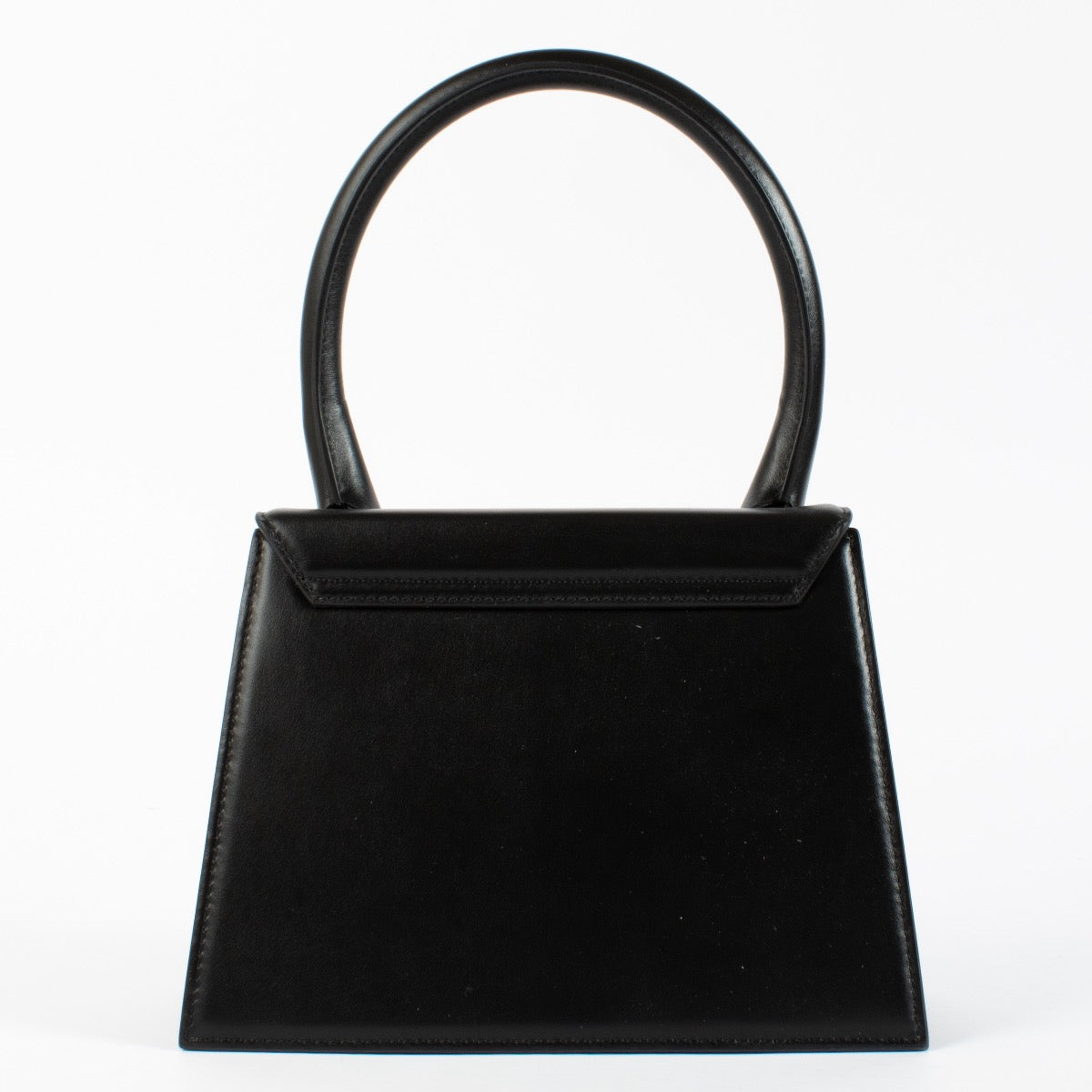 authentic preloved Jacquemus Black Grand Chiquito Top Handle Bag on Labellov.com