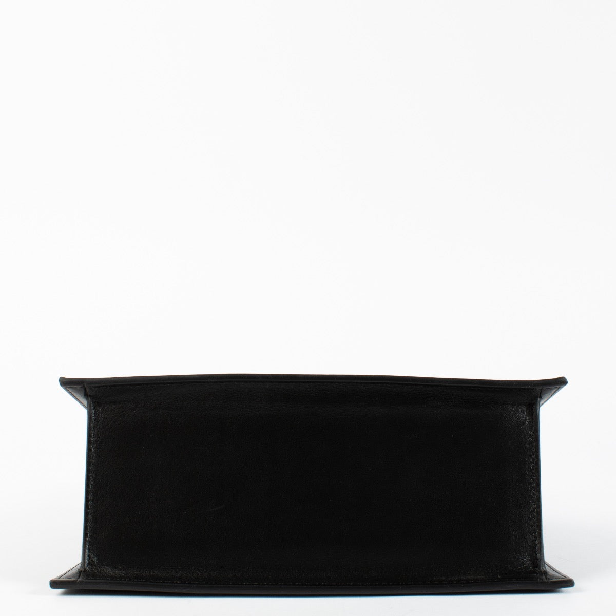 authentic preloved Jacquemus Black Grand Chiquito Top Handle Bag on Labellov.com