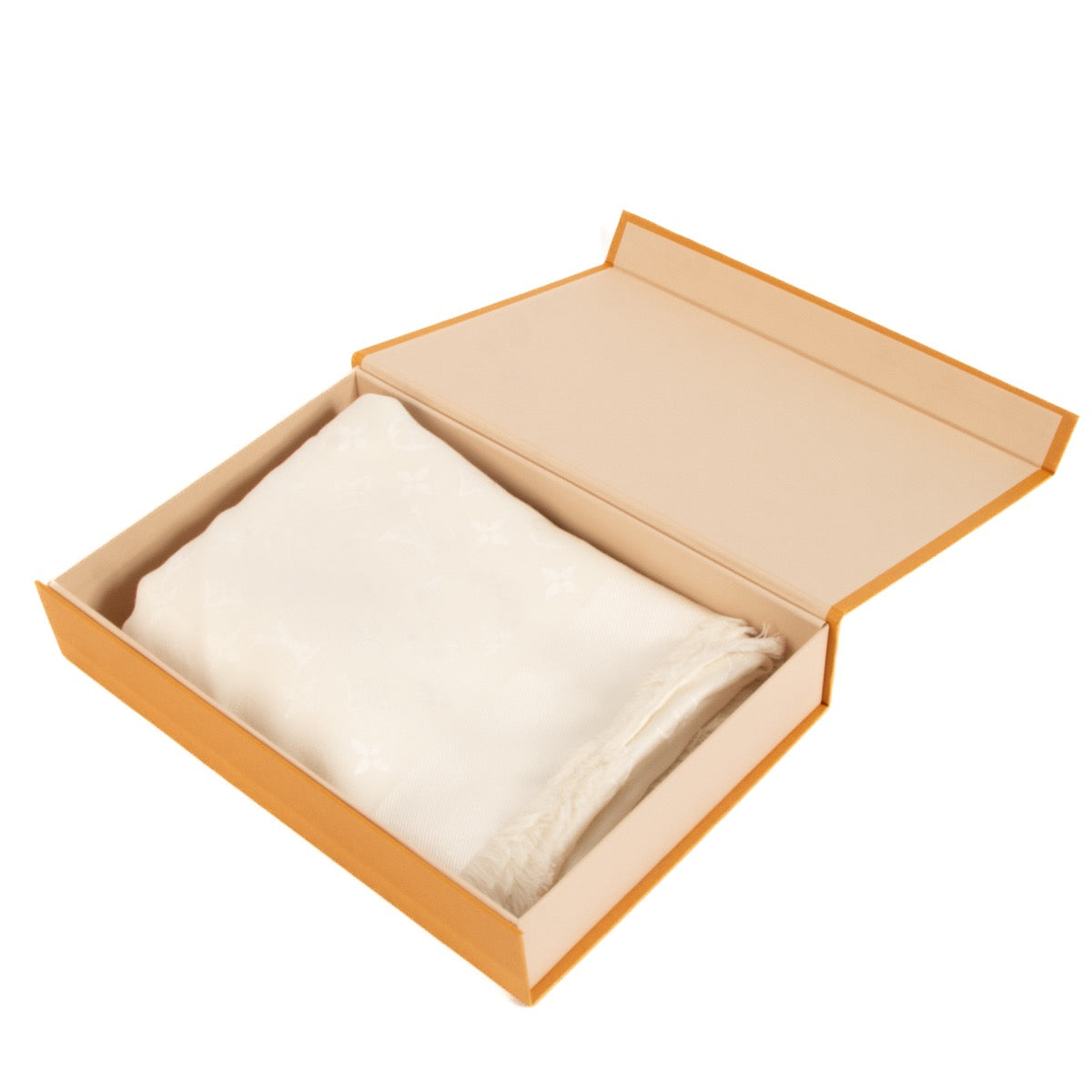 Shop 100% authentic second-hand Louis Vuitton White Monogram Classic Shawl on Labellov.com