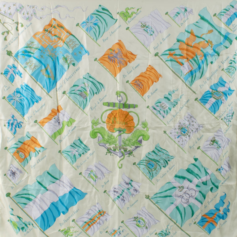 Shop safe online at Labellov in Antwerp, Brussels and Knokke this 100% authentic second hand Hermès Pestel Yellow Pavois 90 Silk Scarf