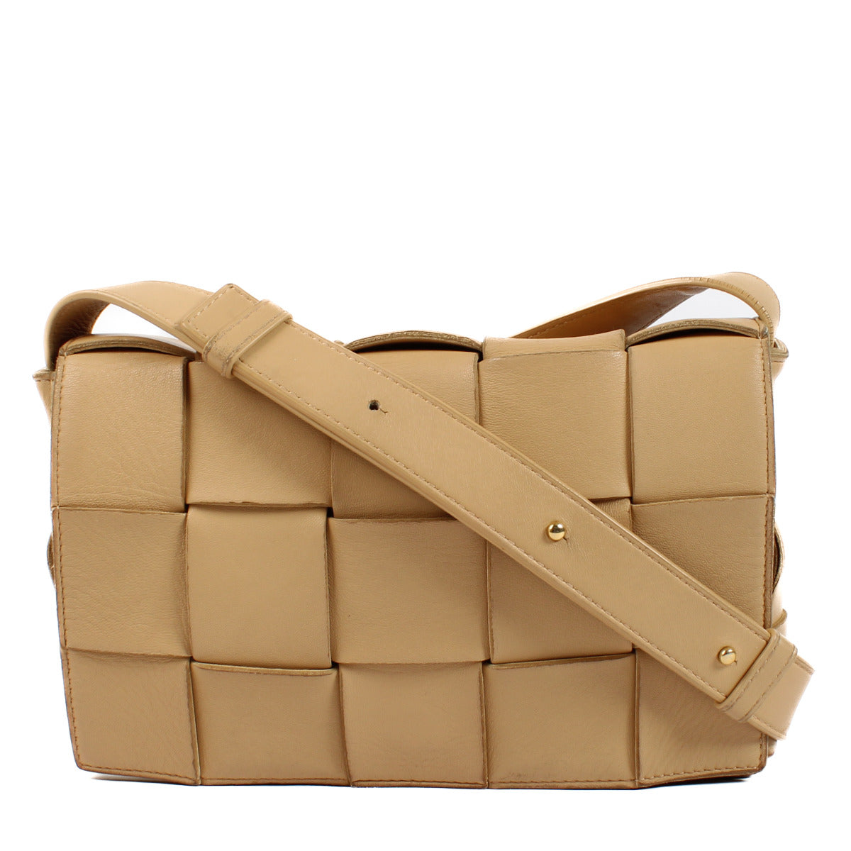 Bottega Veneta Porridge Cassette Bag for the best price at Labellov secondhand luxury. Koop en verkoop steeds aan de beste prijs.
