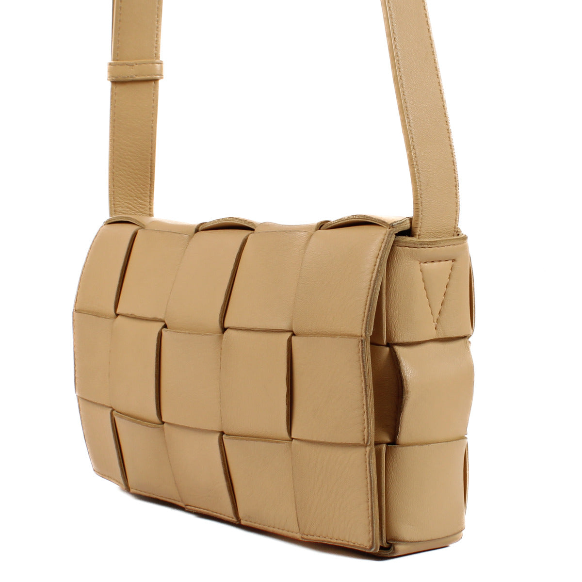 We are looking for your authentic designer bags such as this Bottega Veneta Porridge Cassette Bag