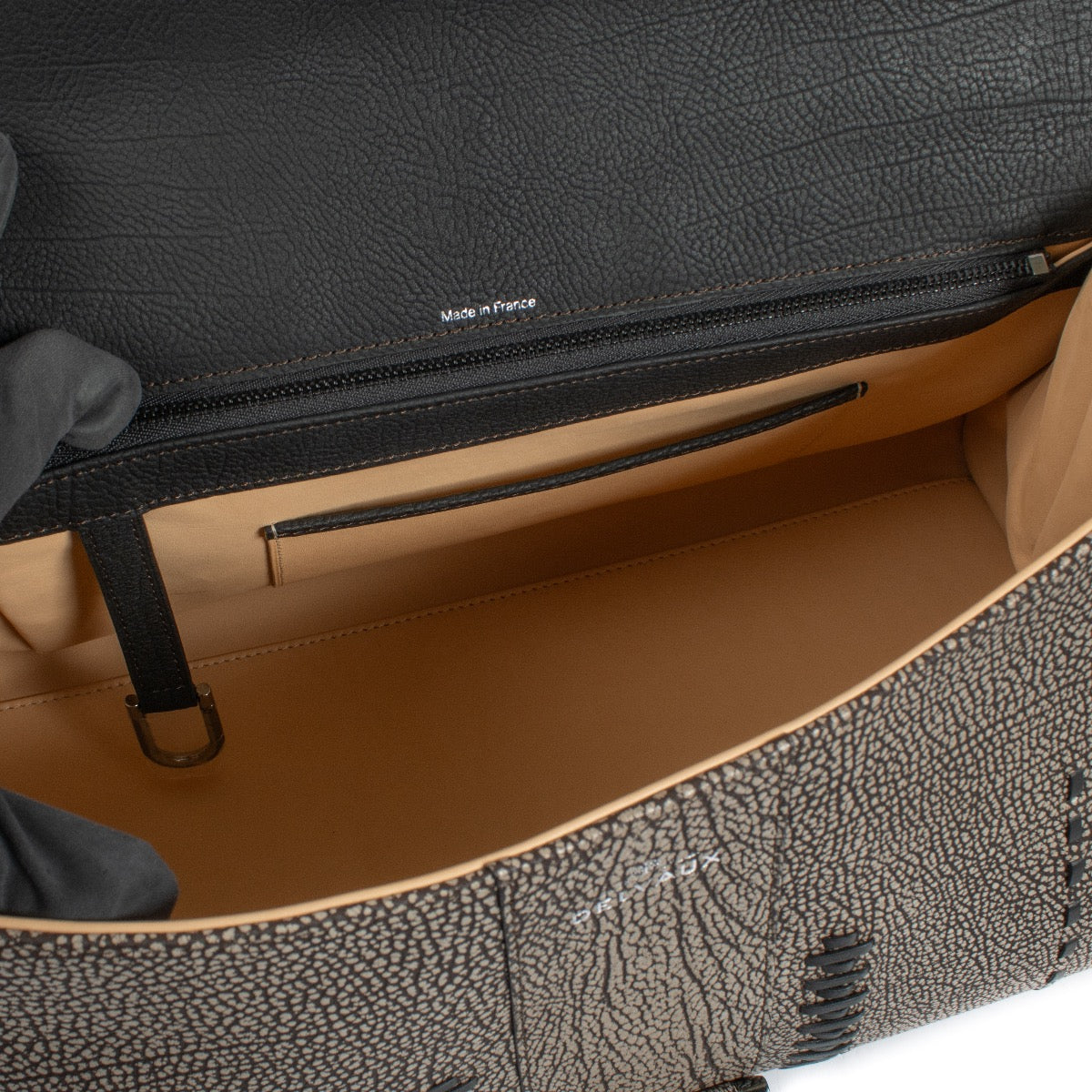 Authentic second hand Delvaux Ebene Tribal Stitch Brillant East/West Bag on Labellov.com