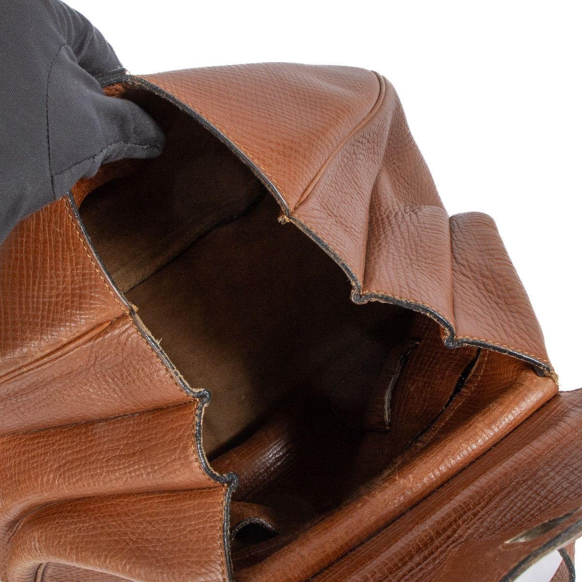 shop 100% authentic second hand Delvaux Camel Cerceau GM Bag on Labellov.com