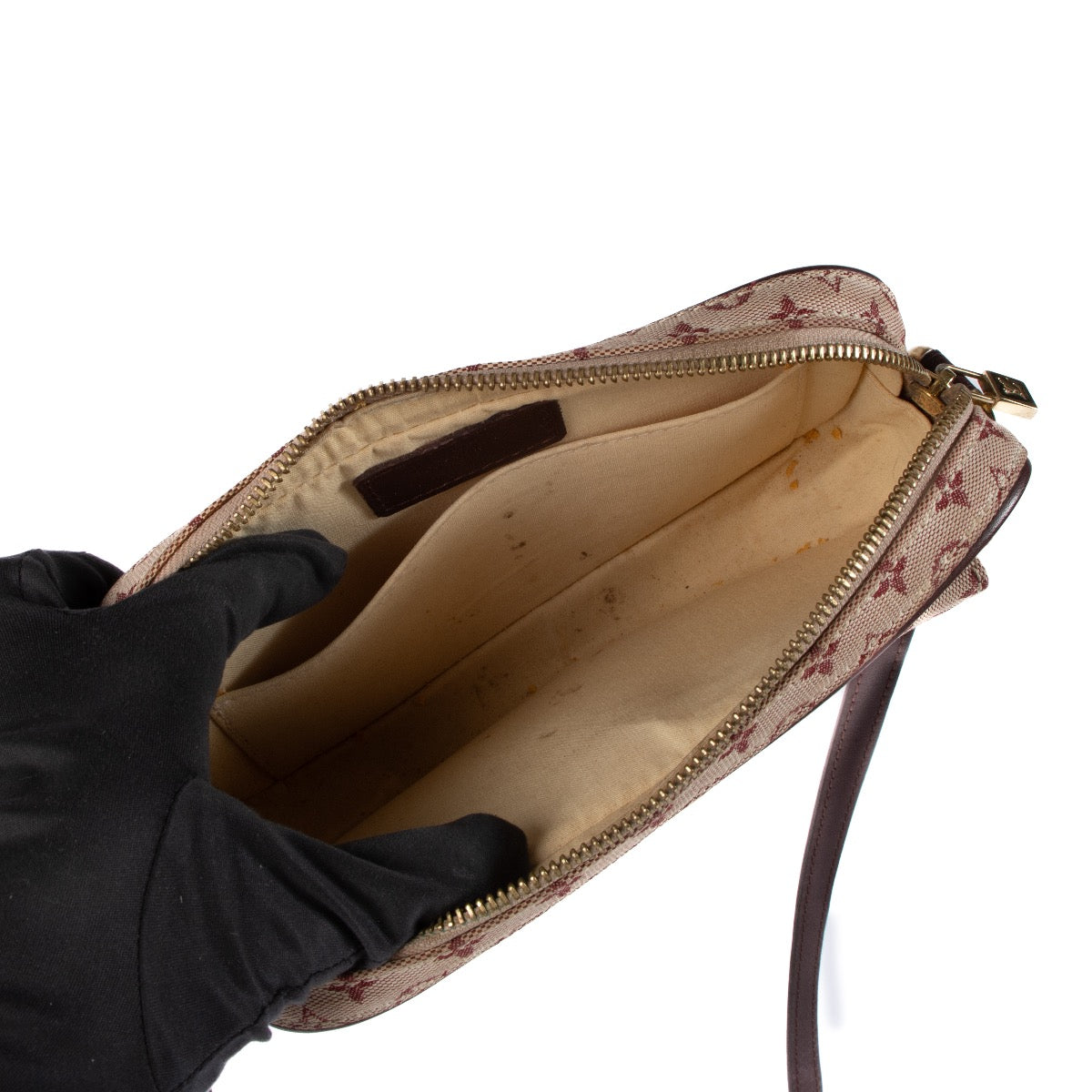 Shop 100% authentic second-hand Louis Vuitton Cherry Monogram Mini Lin Juliette Bag on Labellov.com