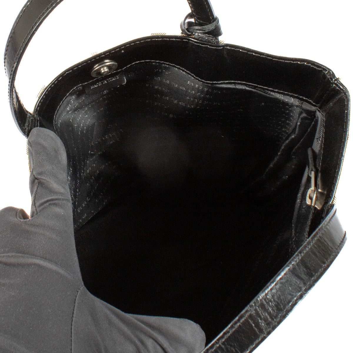 Shop 100% authentic Burberry Check Tote Bag at Labellov.com.