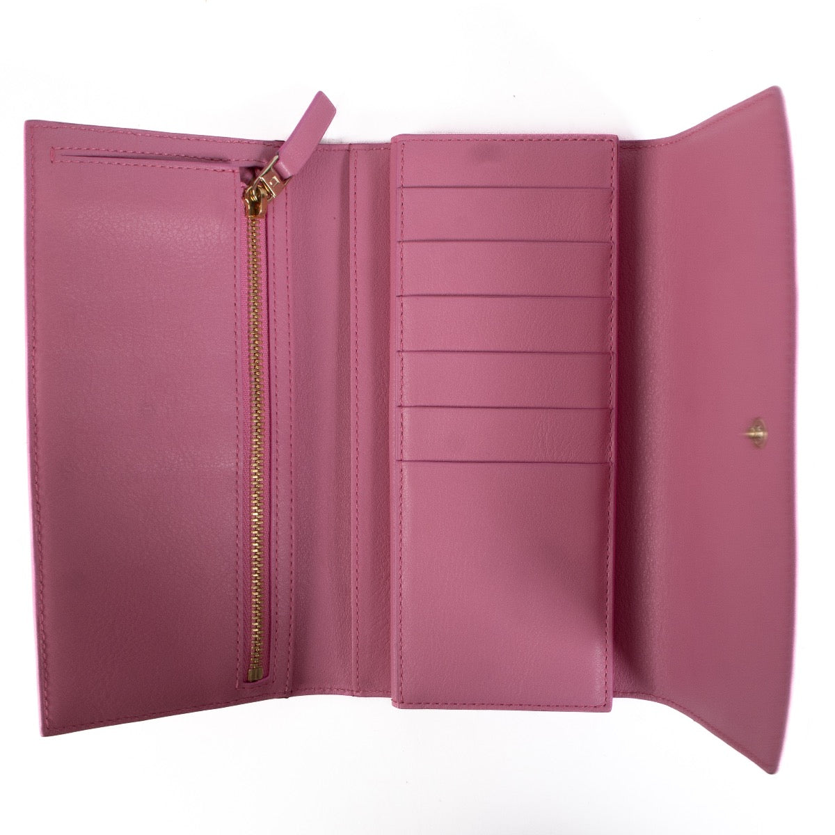 Buy authentic secondhand Delvaux wallet at the right price at LabelLOV vintage webshop. Safe and secure online shopping. Koop authentieke tweedehands Delvaux met juiste prijs bij LabelLOV.