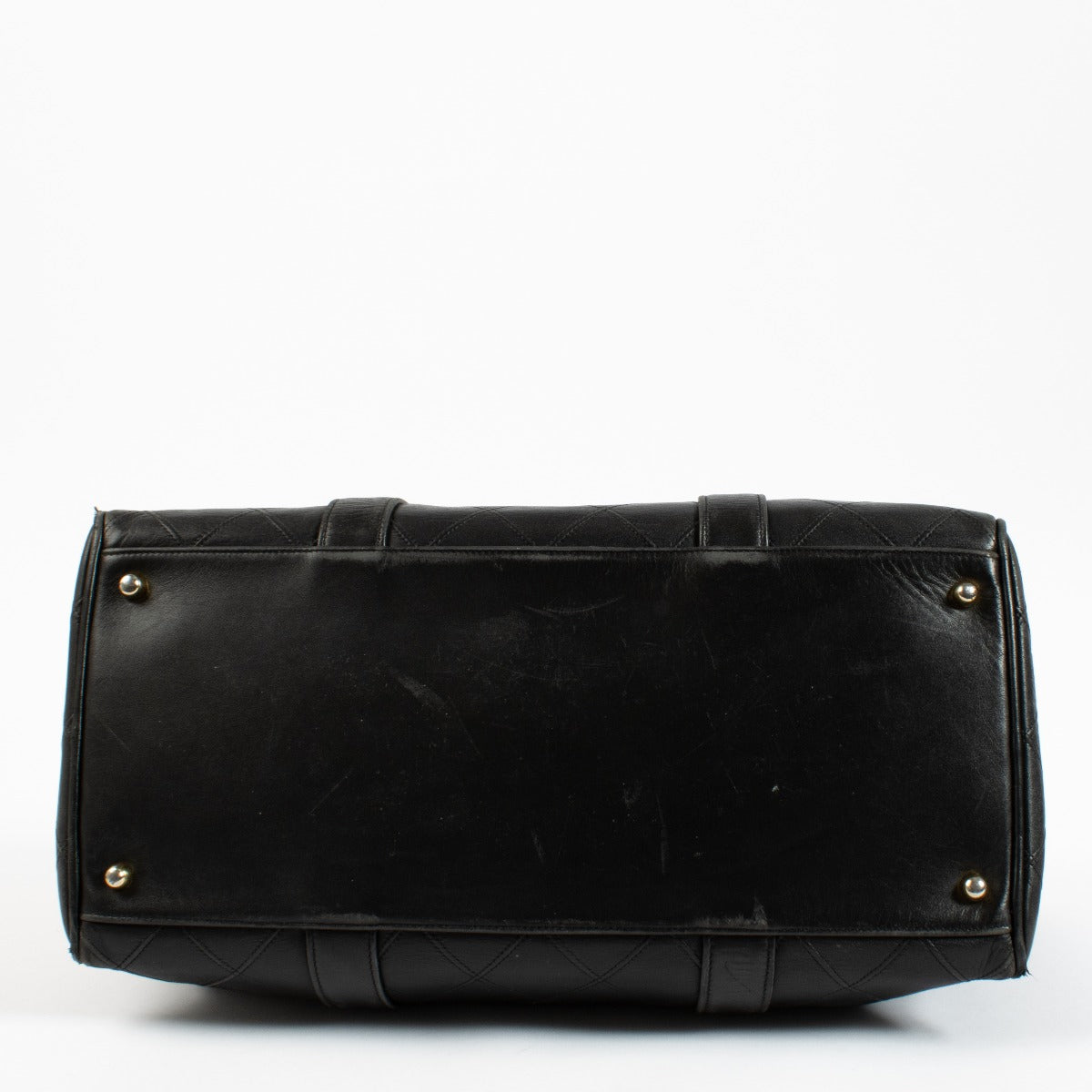 Sac Boston en cuir noir vintage Chanel