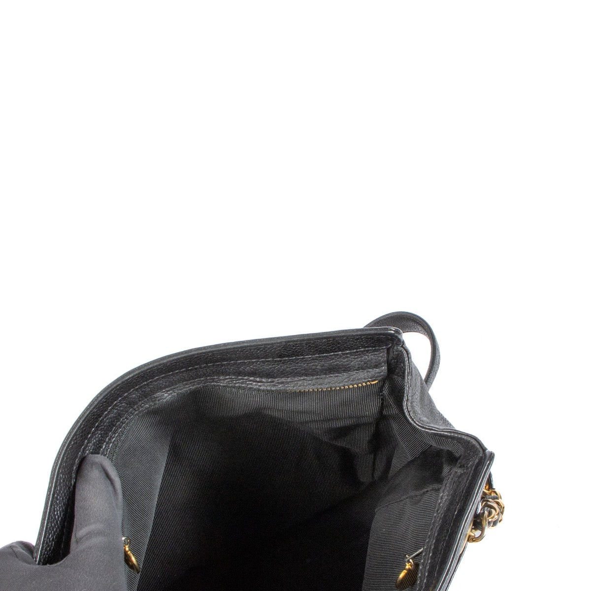 Shop 100% authentic secondhand Chanel Black Vintage Chain Shoulder Bag on Labellov.com