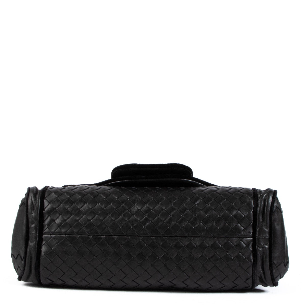 shop 100% authentic second hand Bottega Veneta Black Leather Shoulder Bag on Labellov.com
