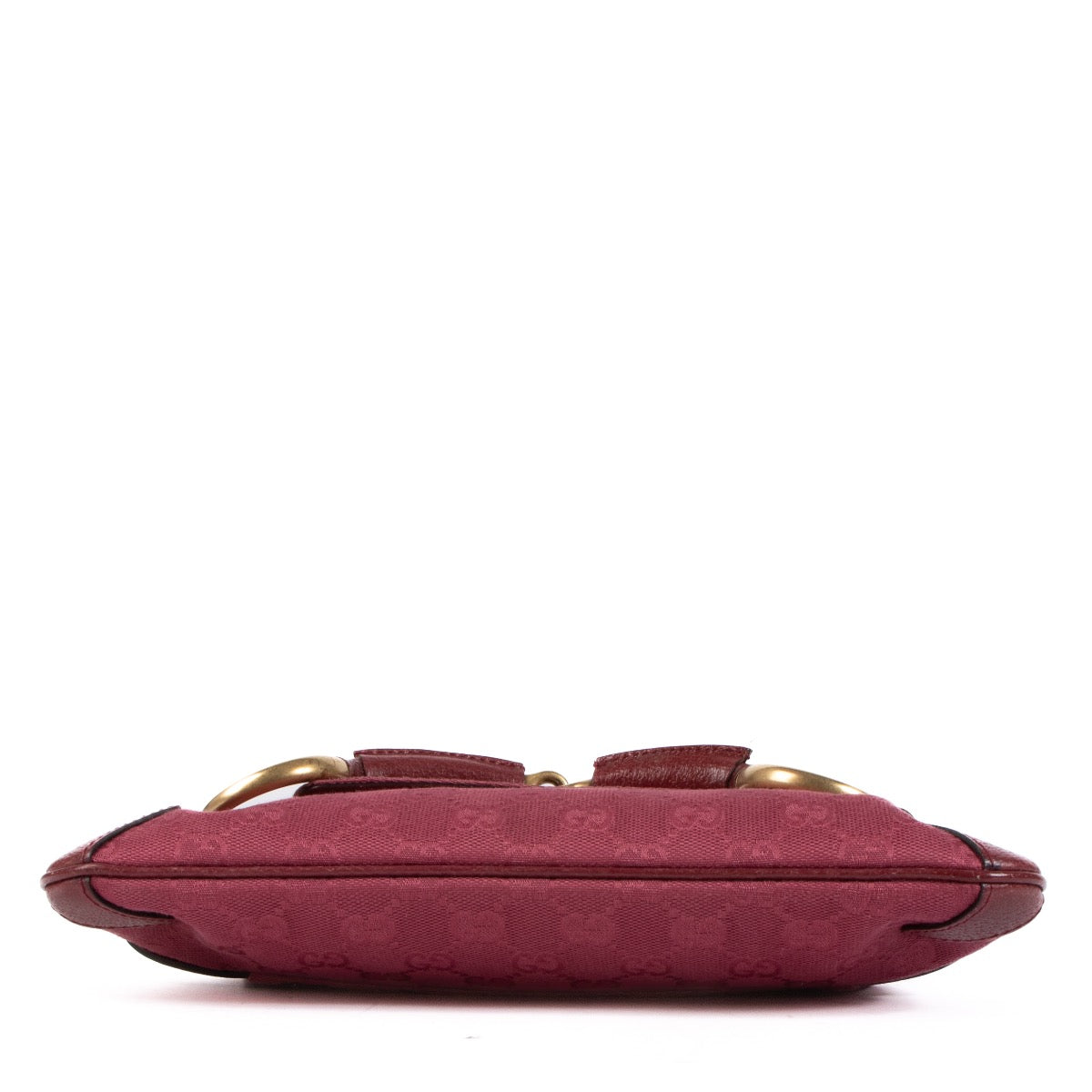 Shop safe online at Labellov in Antwerp, Brussels and Knokke this 100% authentic second hand Gucci Pink Fabric Horsebit Clutch Bag