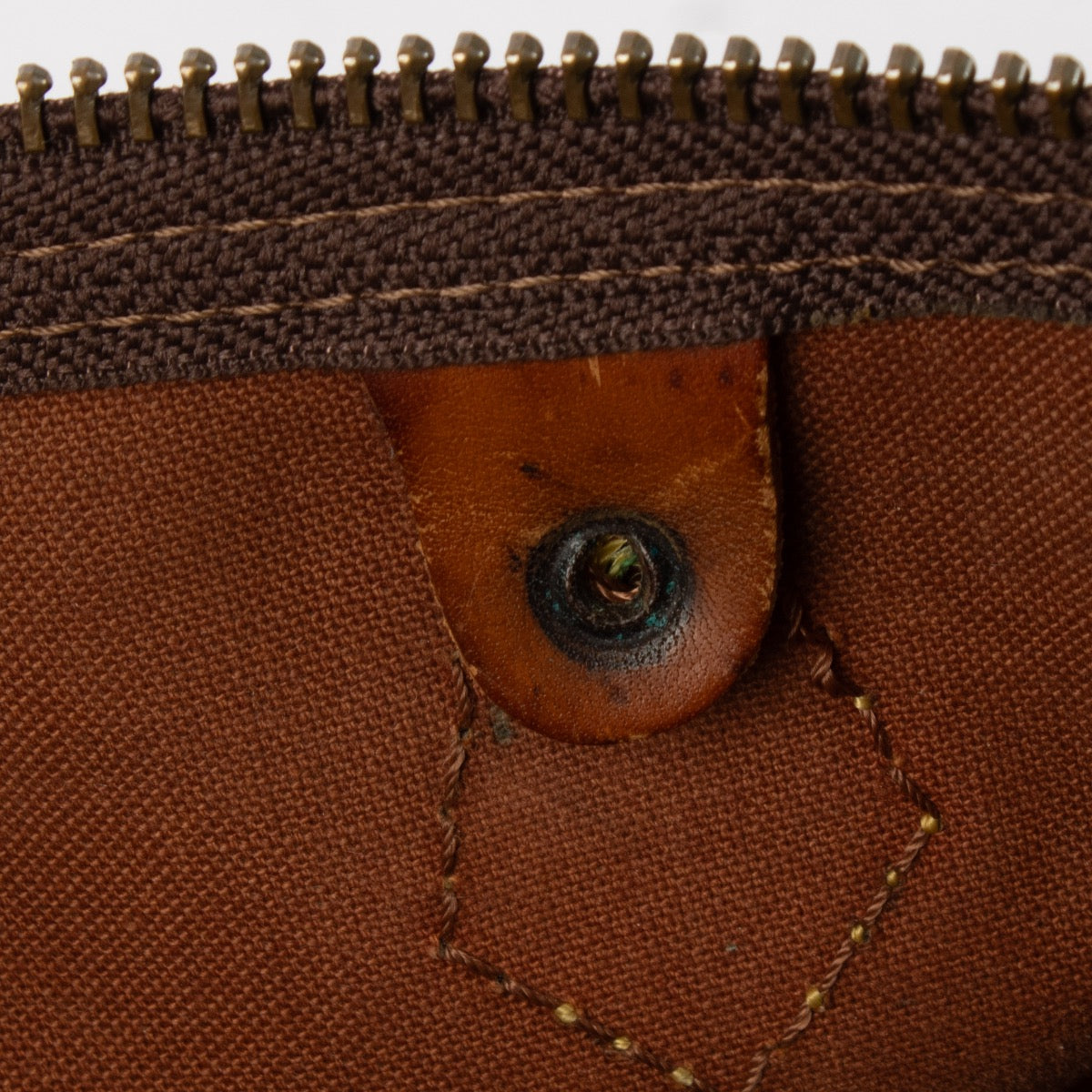 shop 100% authentic second hand Louis Vuitton Monogram Speedy 40 on Labellov.com