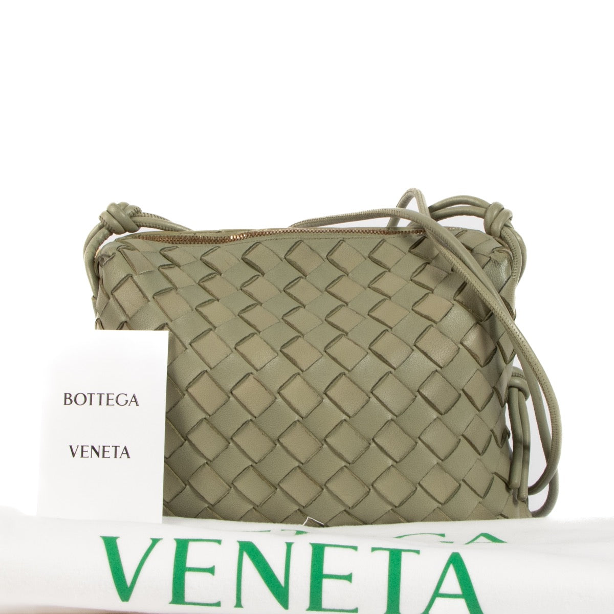 Shop safe online at Labellov in Antwerp, Brussels and Knokke this 100% authentic second hand Bottega Veneta Intrecciato Travertine Small Loop Crossbody Bag