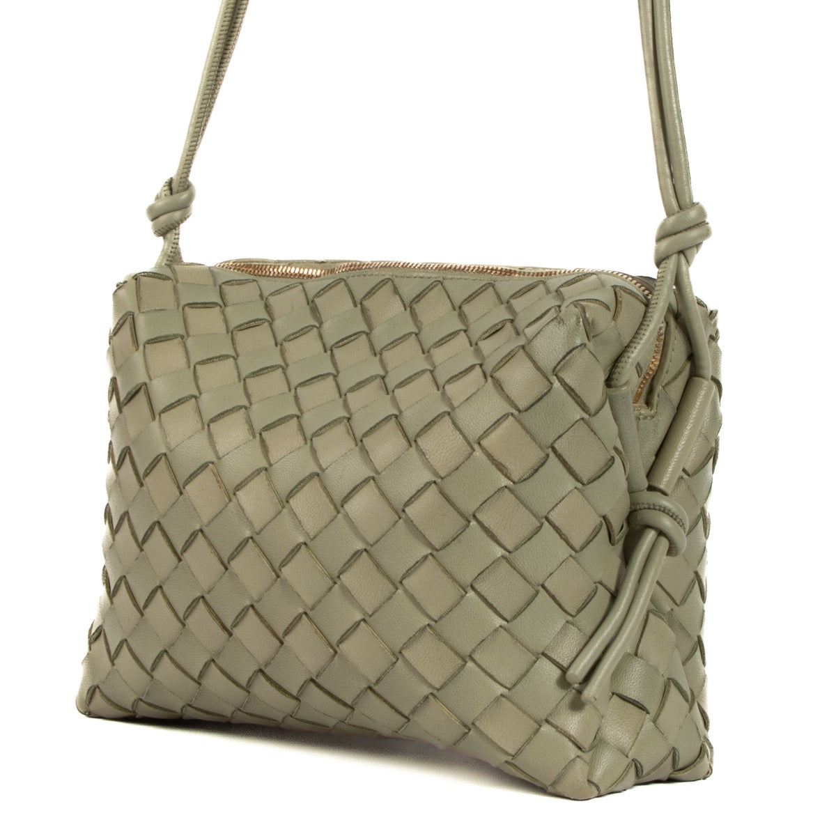 Shop safe online at Labellov in Antwerp, Brussels and Knokke this 100% authentic second hand Bottega Veneta Intrecciato Travertine Small Loop Crossbody Bag