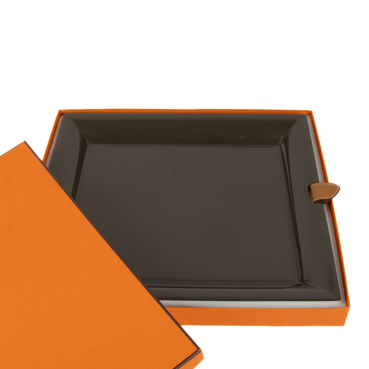 Shop 100% authentic secondhand Hermès Plateau Lacque Marron/Etoupe on Labellov.com
