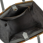 Fendi 3Jours Medium Tote Bag. Buy authentic secondhand Fendi bags at Labellov vintage webshop for the lowest price. Koop authentieke tweedehands Fendi tassen bij Labellov vintage webshop aan de laagste prijs. Veilig online shoppen.