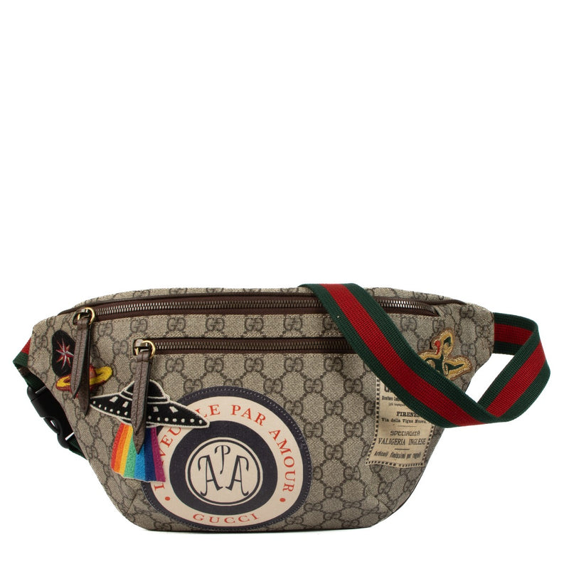 Shop safe online at Labellov in Antwerp, Brussels and Knokke this 100% authentic second hand Gucci Monogram GG Canvas Supreme Courrier Belt Bag