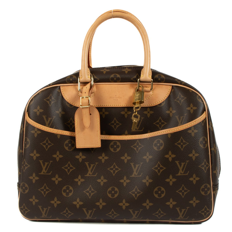 Shop safe online at Labellov in Antwerp, Brussels and Knokke this 100% authentic second hand Louis Vuitton Monogram Deauville Bowling Bag