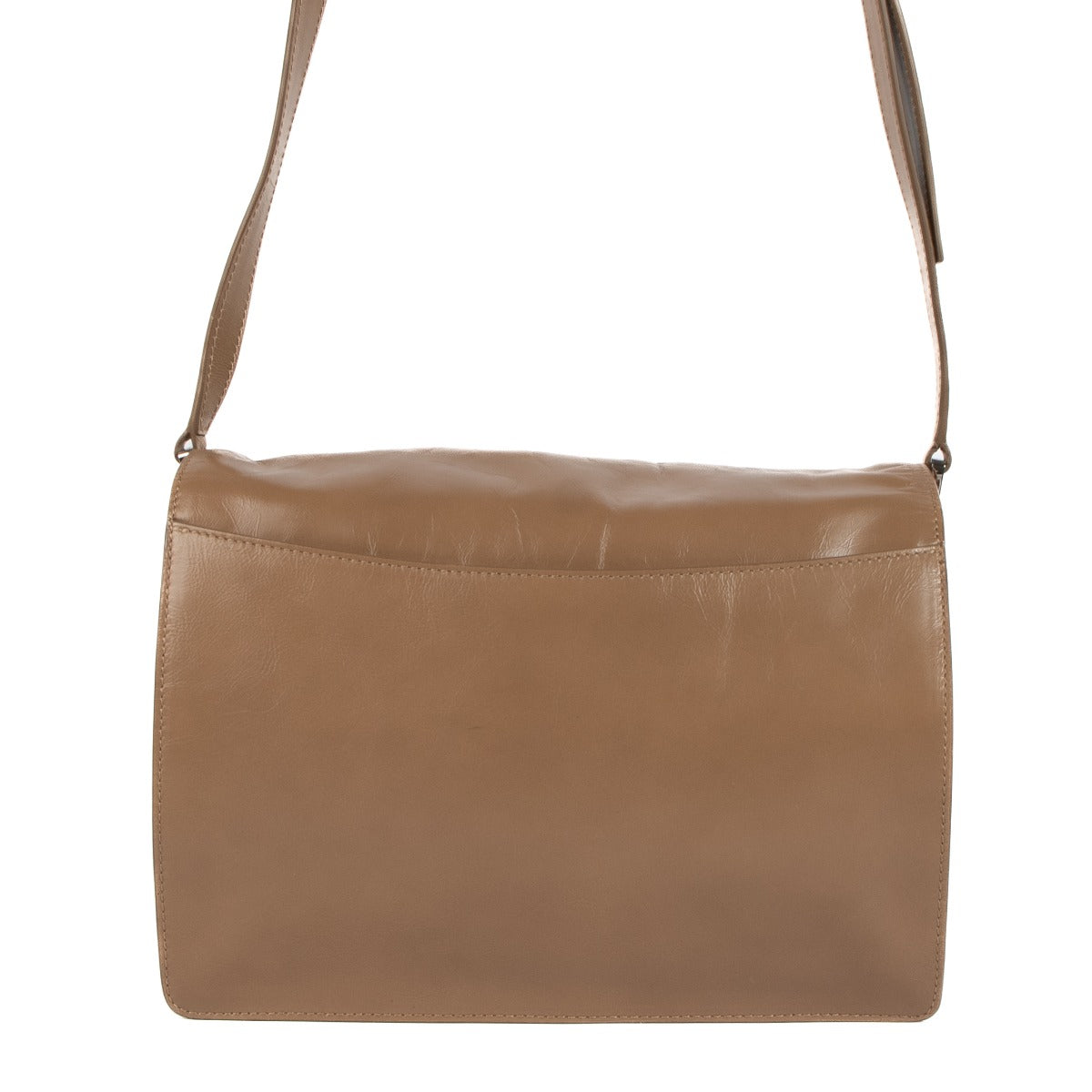 Shop safe online at Labellov in Antwerp, Brussels and Knokke this 100% authentic second hand Marni Camel Soft Leather Medium Trunk Bag