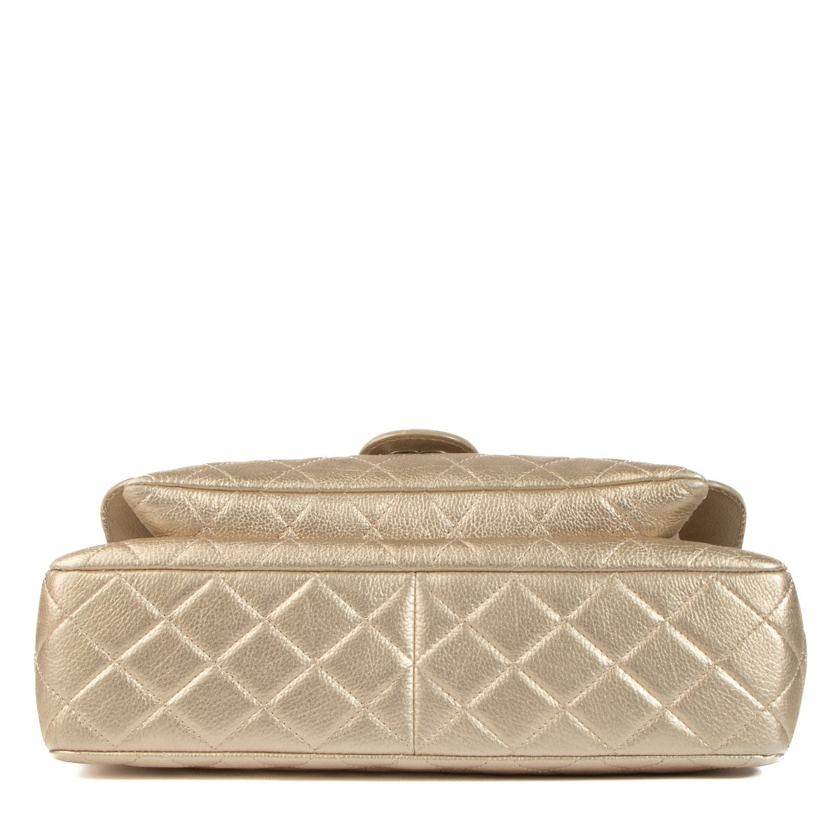 Shop safe online at Labellov in Antwerp, Brussels and Knokke this 100% authentic second hand Chanel Gold Leather Large Flap Bag