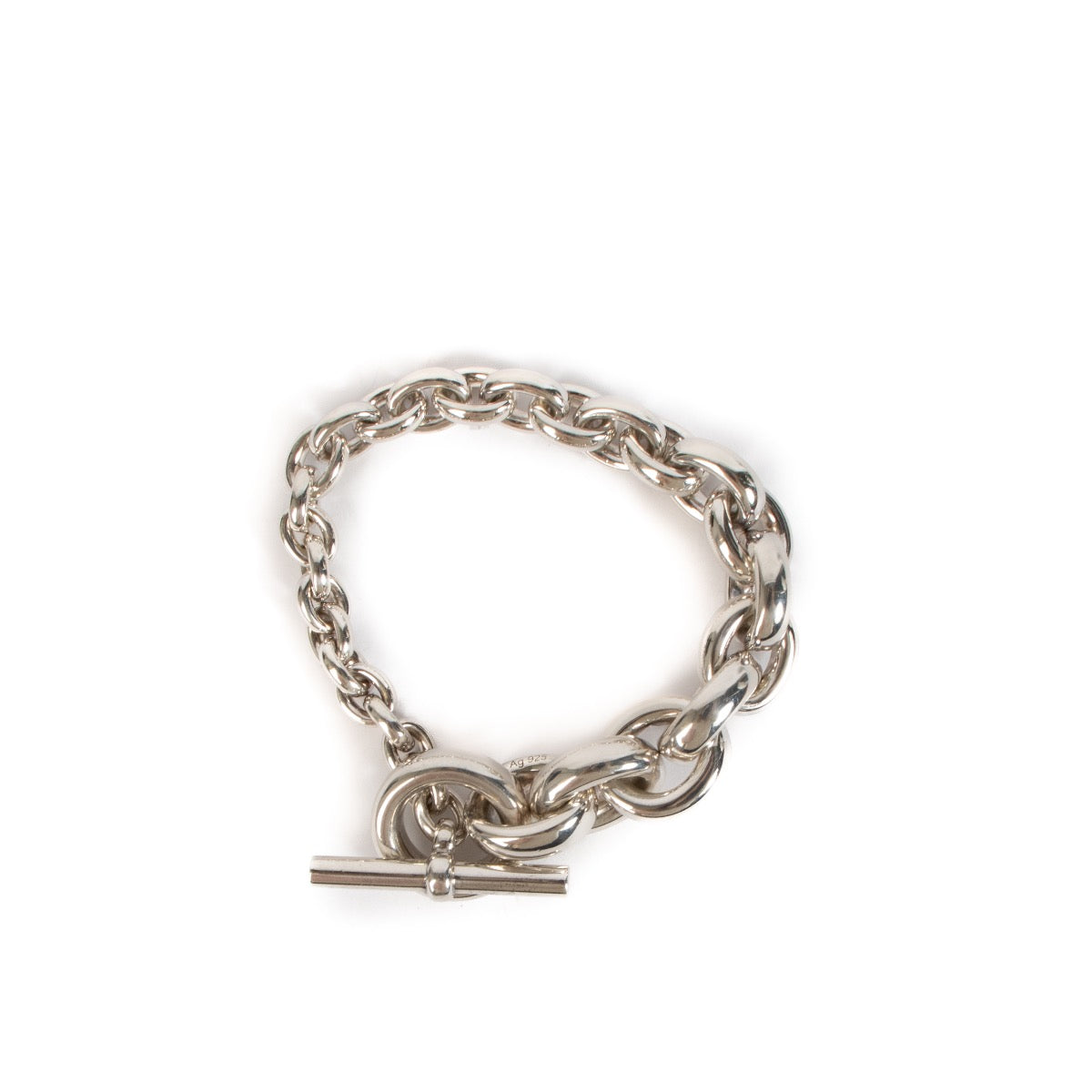 Shop safe online at Labellov in Antwerp, Brussels and Knokke this 100% authentic second hand Hermès Silver Chain Bracelet