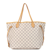 Shop safe online at Labellov in Antwerp, Brussels and Knokke this 100% authentic second hand Louis Vuitton Beige Damier Azur Canvas Neverfull MM Shoulder Bag