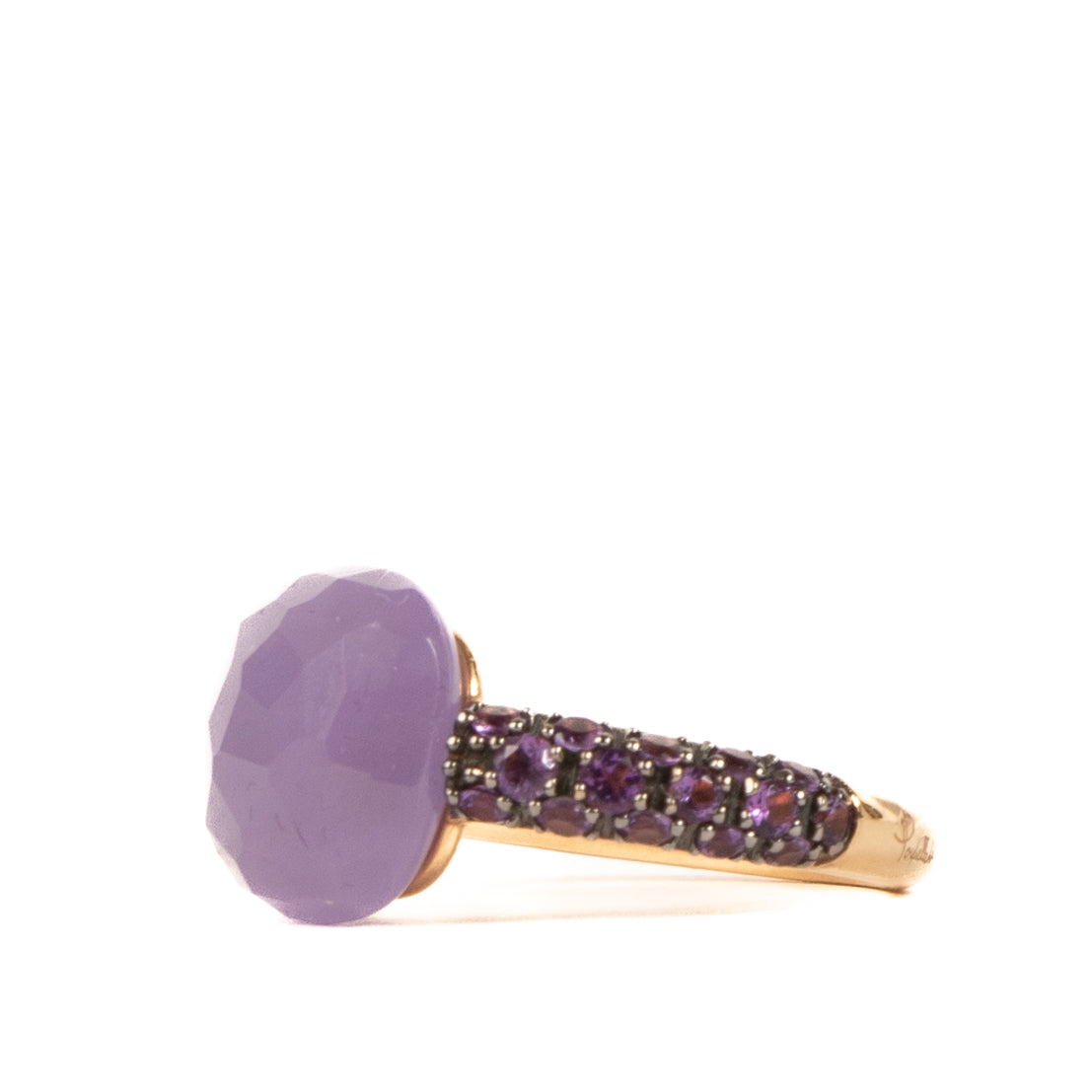 Shop safe online at Labellov in Antwerp, Brussels and Knokke this 100% authentic second hand Pomellato Rose Gold Lavender Jade/Amethysts Ring - size 51