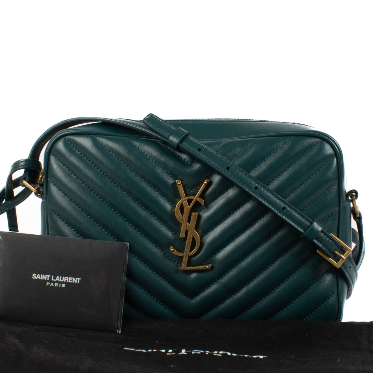 Shop safe online at Labellov in Antwerp, Brussels and Knokke this 100% authentic second hand Saint Laurent Green Matelassé Lou Camera Bag