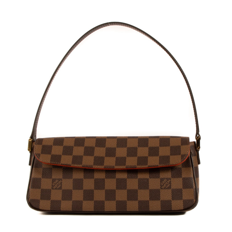 Shop safe online at Labellov in Antwerp, Brussels and Knokke this 100% authentic second hand Louis Vuitton Damier Ebene Recoleta Bag