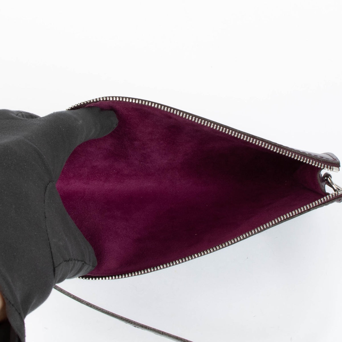 Authentic pre-loved Louis Vuitton Cassis Epi Pochette Accessoire Clutch on Labellov.com