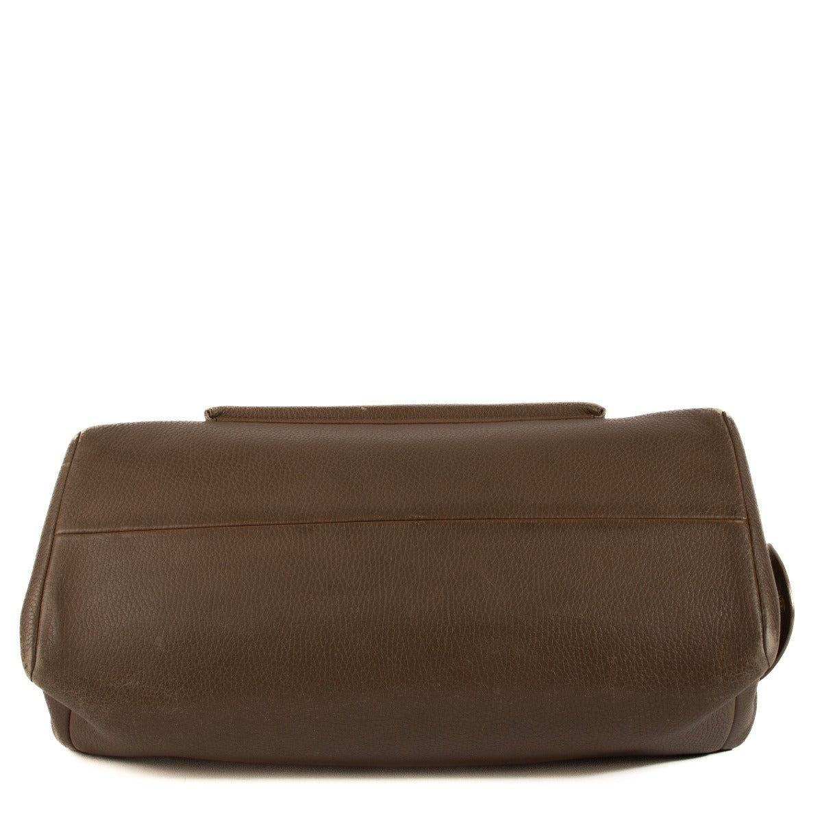 Shop safe online at Labellov in Antwerp, Brussels and Knokke this 100% authentic second hand Delvaux Brown Leather Le Benjamin Bag