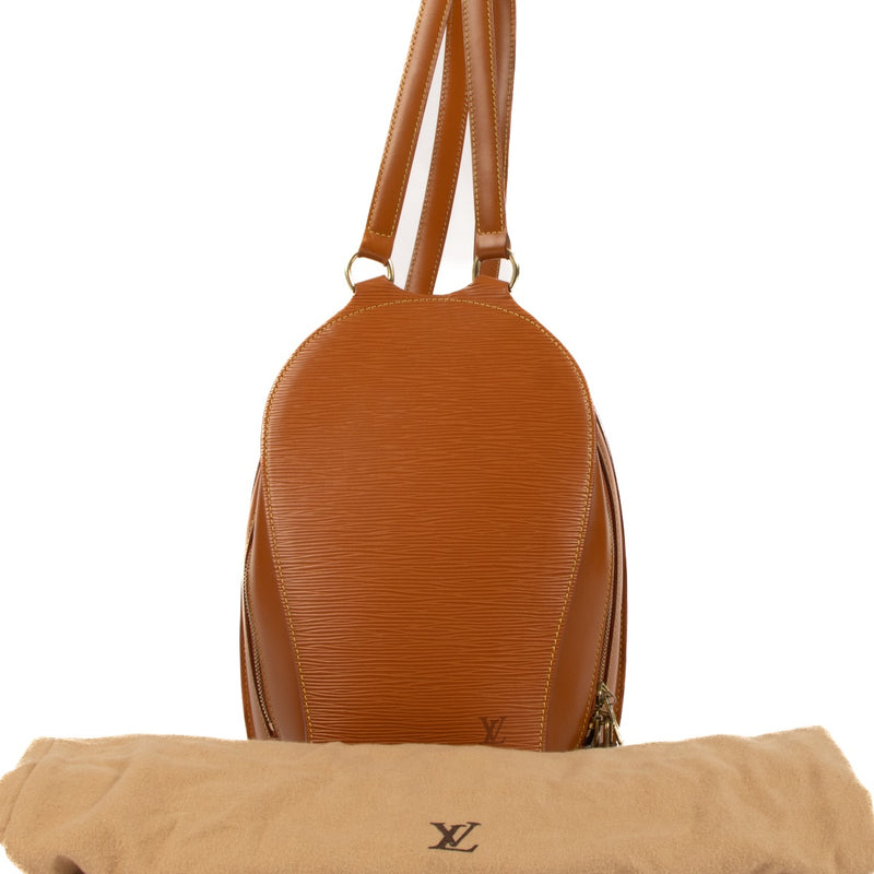 Shop safe online at Labellov in Antwerp, Brussels and Knokke this 100% authentic second hand Louis Vuitton Cannelle Epi Leather Mabillon Backpack