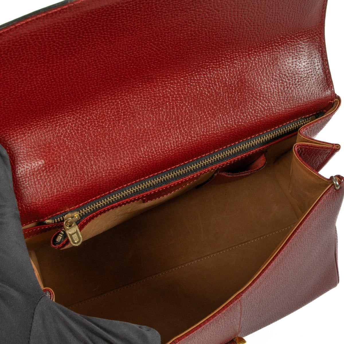 Shop authentic second hand Delvaux Red Jumping Brillant MM Bag on www.labellov.com