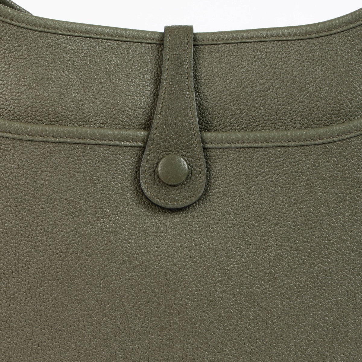 Authentic pre-loved Hermès Evelyne III 29 Vert Olive Clemence PHW on Labellov.com