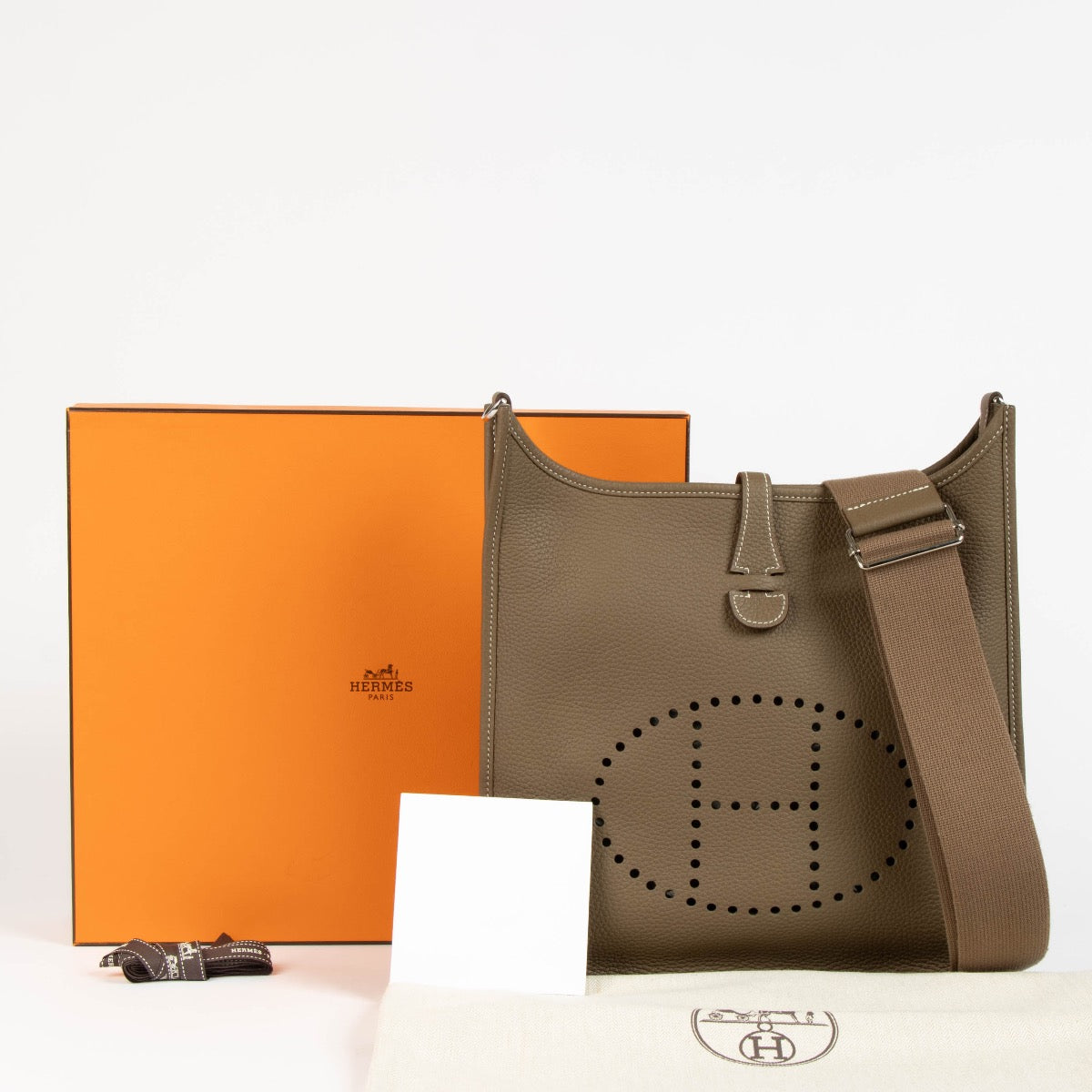 Shop this authentic Hermès Evelyne lll 29 Etoupe Clemence PHW pre-loved on Labellov.com